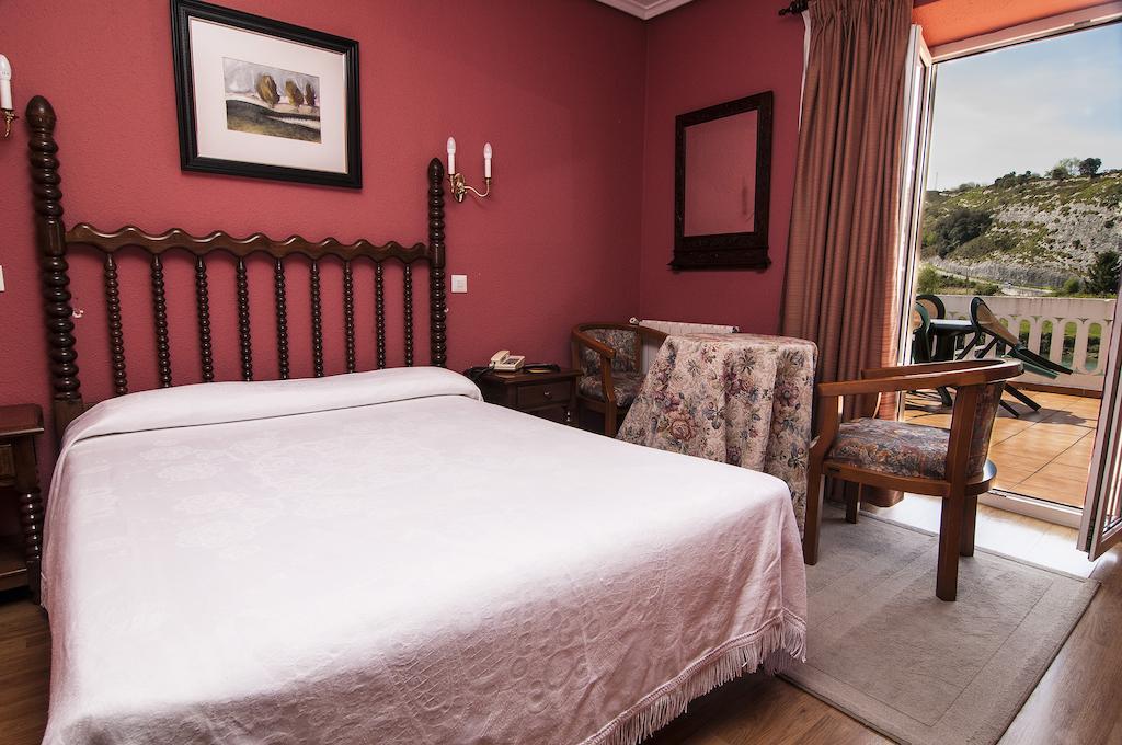 Riodeva Hotel Unquera Cameră foto